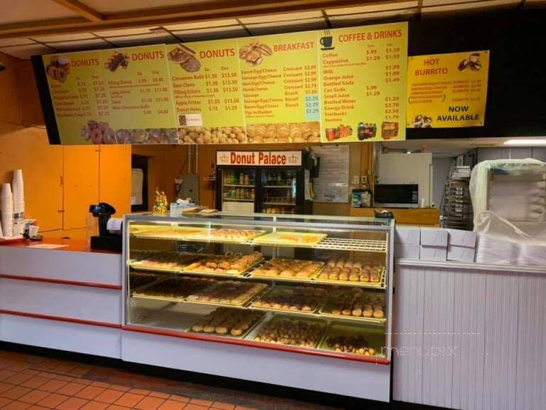 Donut Palace - Gallatin, TN